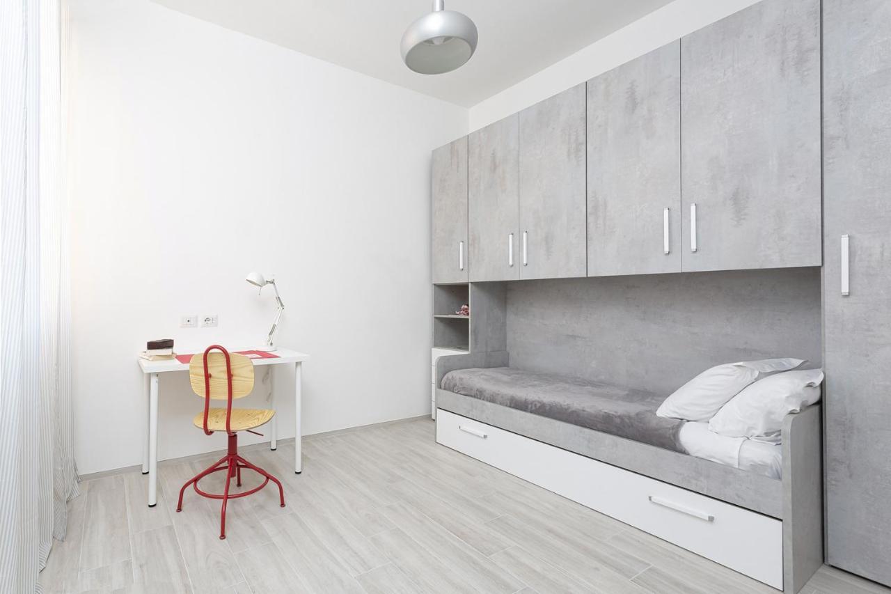 Contemporary Apartment In Sturla By Wonderful Italy Genoa Luaran gambar